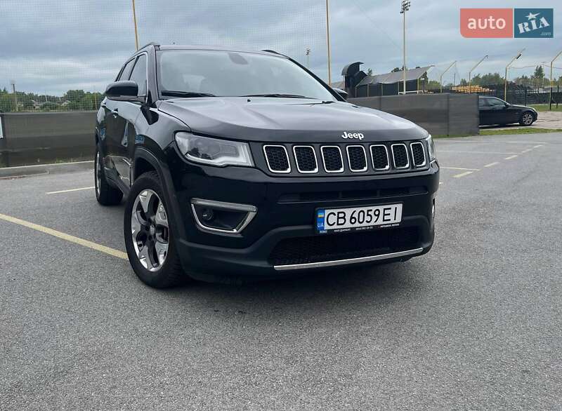 Внедорожник / Кроссовер Jeep Compass 2018 в 