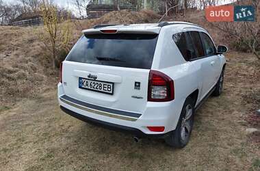 Внедорожник / Кроссовер Jeep Compass 2016 в 