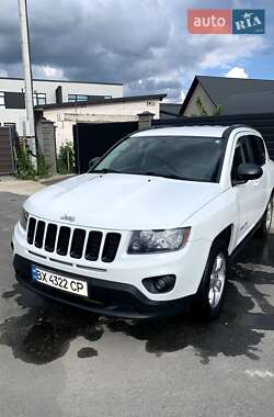 Внедорожник / Кроссовер Jeep Compass 2014 в 