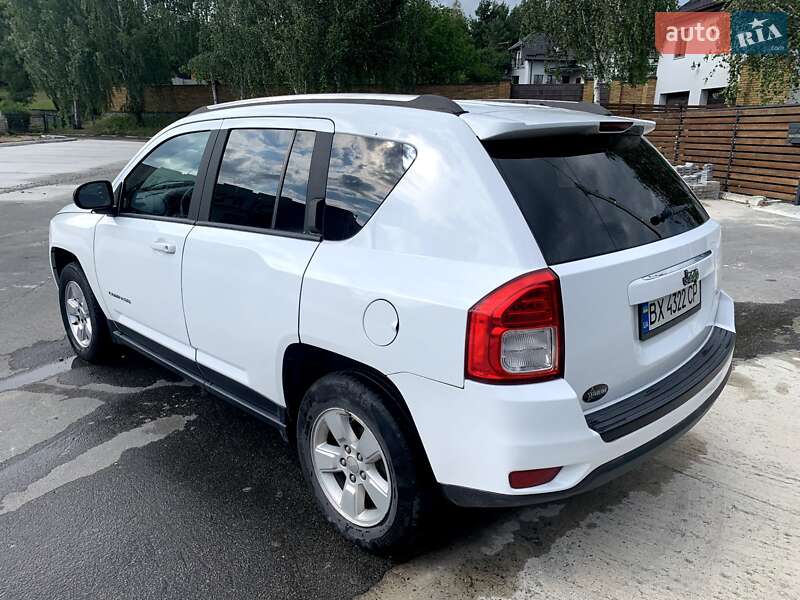 Внедорожник / Кроссовер Jeep Compass 2014 в Нетешине фото 7 Внедорожник / Кроссовер Jeep Compass 2014 в Нетешине