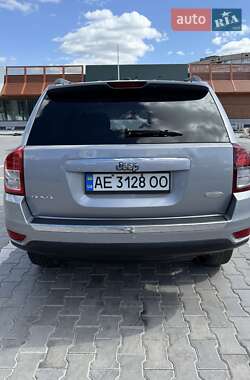 Позашляховик / Кросовер Jeep Compass 2014 в 