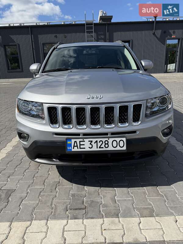 Внедорожник / Кроссовер Jeep Compass 2014 в Кривом Роге