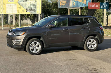 Внедорожник / Кроссовер Jeep Compass 2019 в 