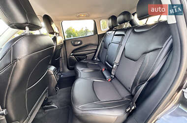 Внедорожник / Кроссовер Jeep Compass 2019 в 
