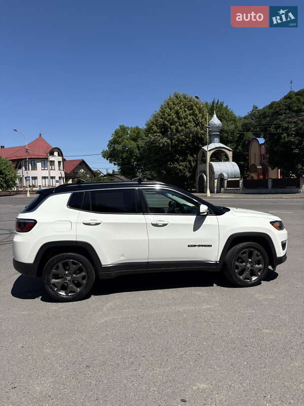 Позашляховик / Кросовер Jeep Compass 2020 в Ужгороді