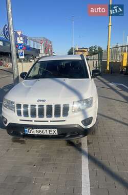 Внедорожник / Кроссовер Jeep Compass 2011 в 