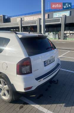 Внедорожник / Кроссовер Jeep Compass 2011 в 