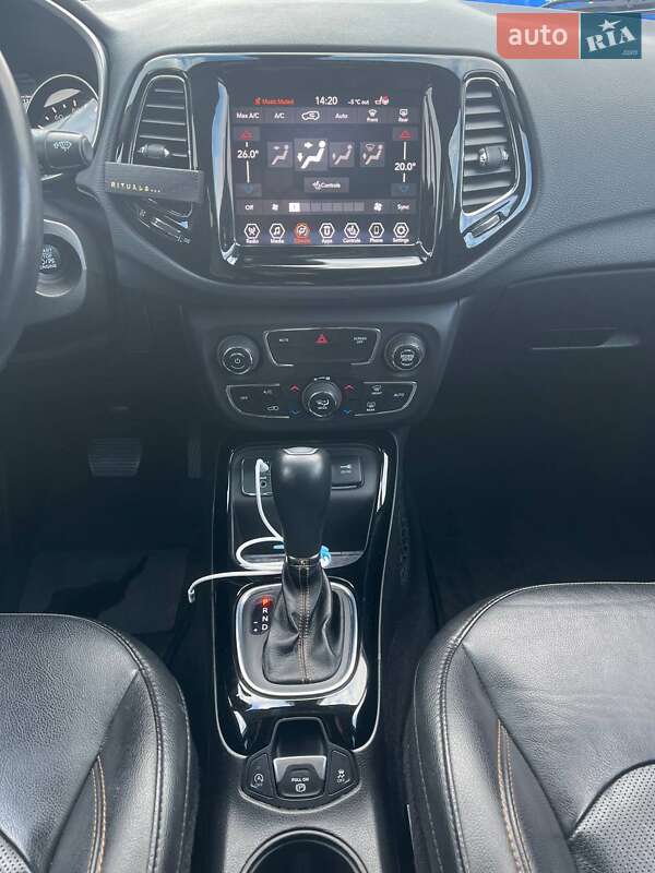 Внедорожник / Кроссовер Jeep Compass 2019 в Киеве