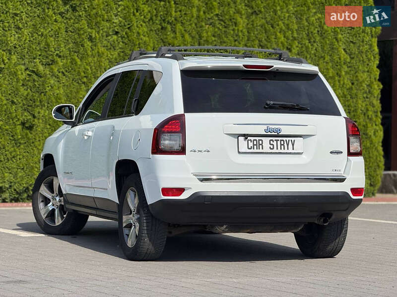 Внедорожник / Кроссовер Jeep Compass 2015 в Стрые