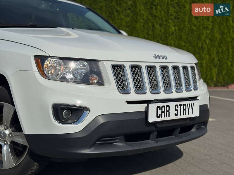 Внедорожник / Кроссовер Jeep Compass 2015 в Стрые