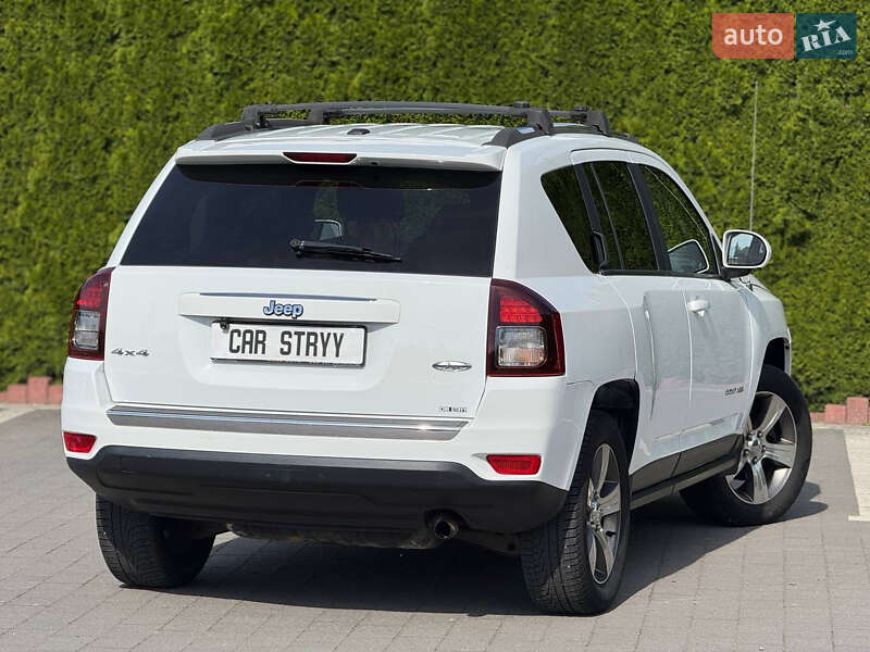 Внедорожник / Кроссовер Jeep Compass 2015 в Стрые