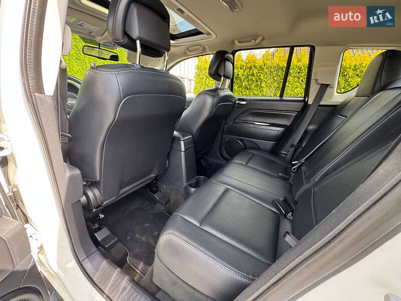 Внедорожник / Кроссовер Jeep Compass 2015 в Стрые
