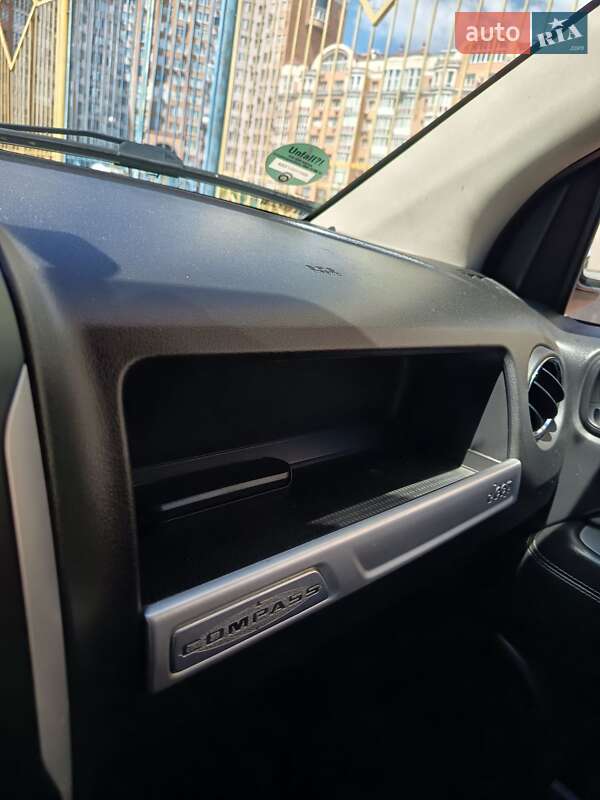 Внедорожник / Кроссовер Jeep Compass 2013 в Киеве фото 17 Внедорожник / Кроссовер Jeep Compass 2013 в Киеве
