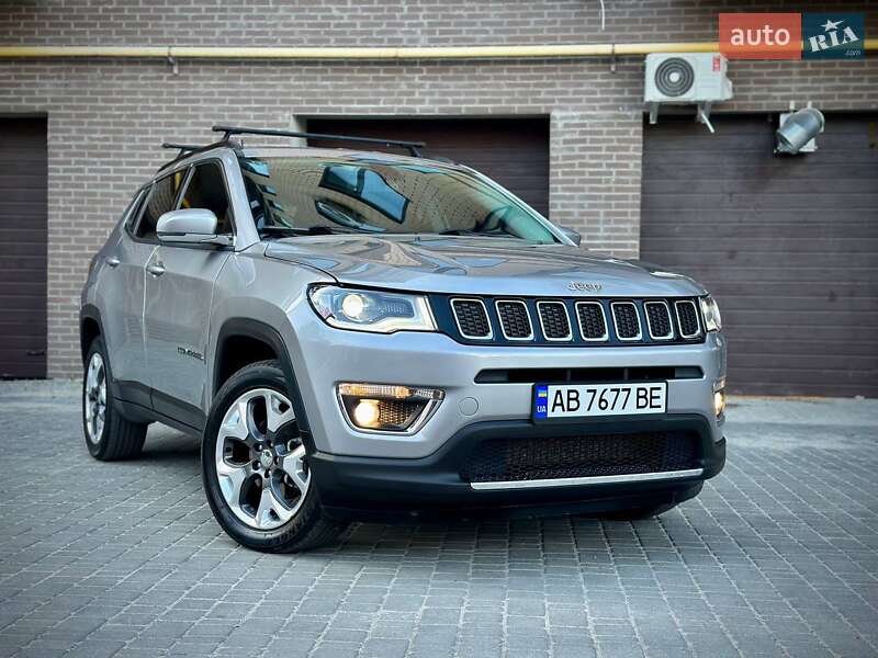 Внедорожник / Кроссовер Jeep Compass 2019 в 