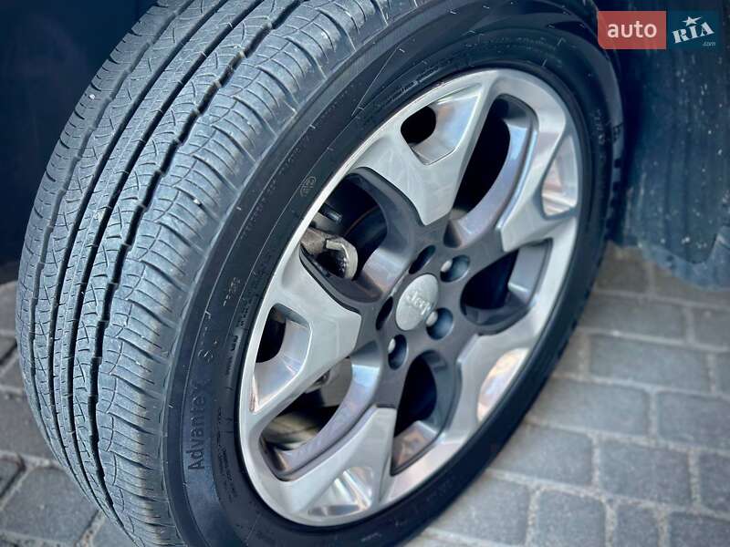 Внедорожник / Кроссовер Jeep Compass 2019 в Житомире