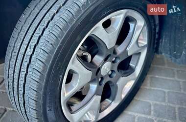 Внедорожник / Кроссовер Jeep Compass 2019 в 
