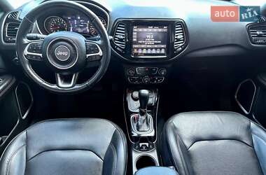 Внедорожник / Кроссовер Jeep Compass 2019 в 