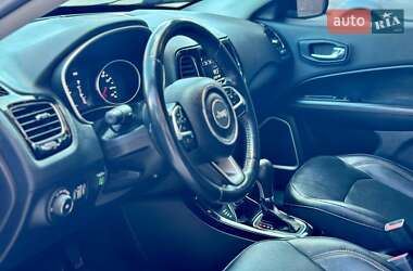Внедорожник / Кроссовер Jeep Compass 2019 в 
