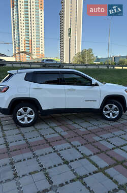 Внедорожник / Кроссовер Jeep Compass 2019 в 