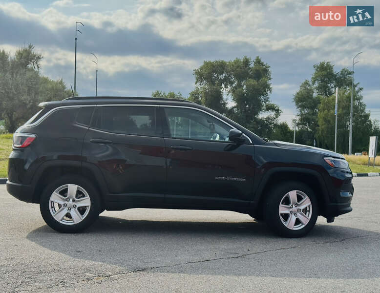 Внедорожник / Кроссовер Jeep Compass 2022 в Киеве