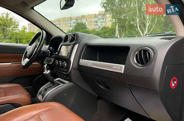 Позашляховик / Кросовер Jeep Compass 2013 в 