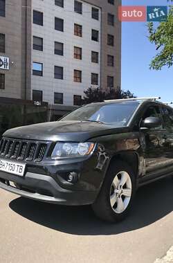 Внедорожник / Кроссовер Jeep Compass 2013 в 