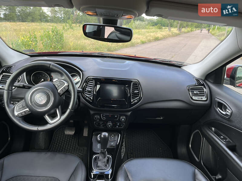 Внедорожник / Кроссовер Jeep Compass 2018 в Верхнеднепровске