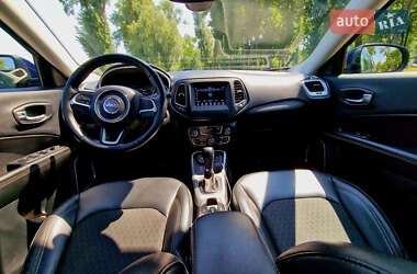 Внедорожник / Кроссовер Jeep Compass 2018 в 