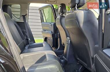 Внедорожник / Кроссовер Jeep Compass 2015 в 