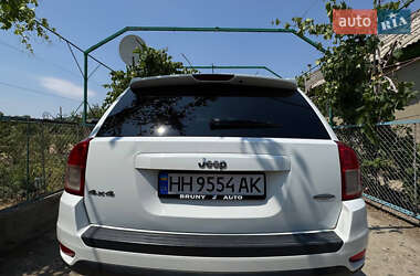 Внедорожник / Кроссовер Jeep Compass 2011 в 