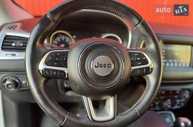 Внедорожник / Кроссовер Jeep Compass 2017 в 