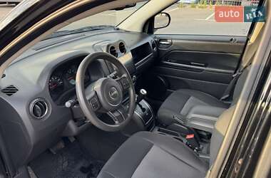 Внедорожник / Кроссовер Jeep Compass 2013 в 