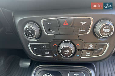 Внедорожник / Кроссовер Jeep Compass 2021 в 