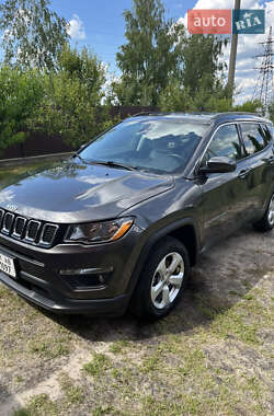 Внедорожник / Кроссовер Jeep Compass 2018 в Березному