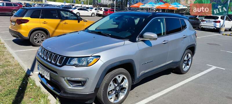 Внедорожник / Кроссовер Jeep Compass 2019 в Киеве