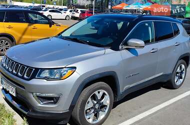 Внедорожник / Кроссовер Jeep Compass 2019 в 