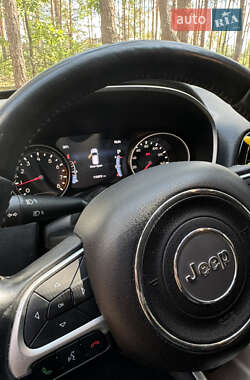 Внедорожник / Кроссовер Jeep Compass 2018 в 