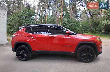 Внедорожник / Кроссовер Jeep Compass 2018 в 