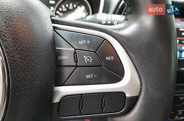 Внедорожник / Кроссовер Jeep Compass 2018 в 