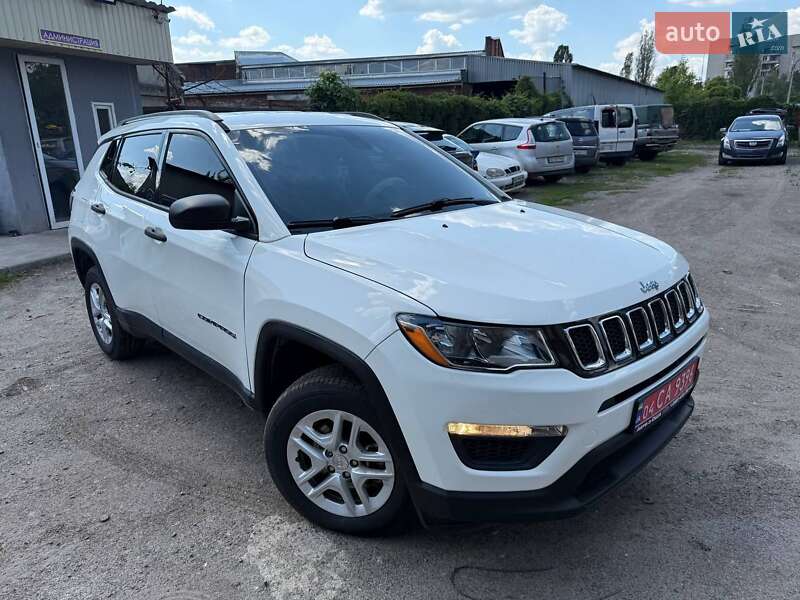 Внедорожник / Кроссовер Jeep Compass 2017 в Каменском