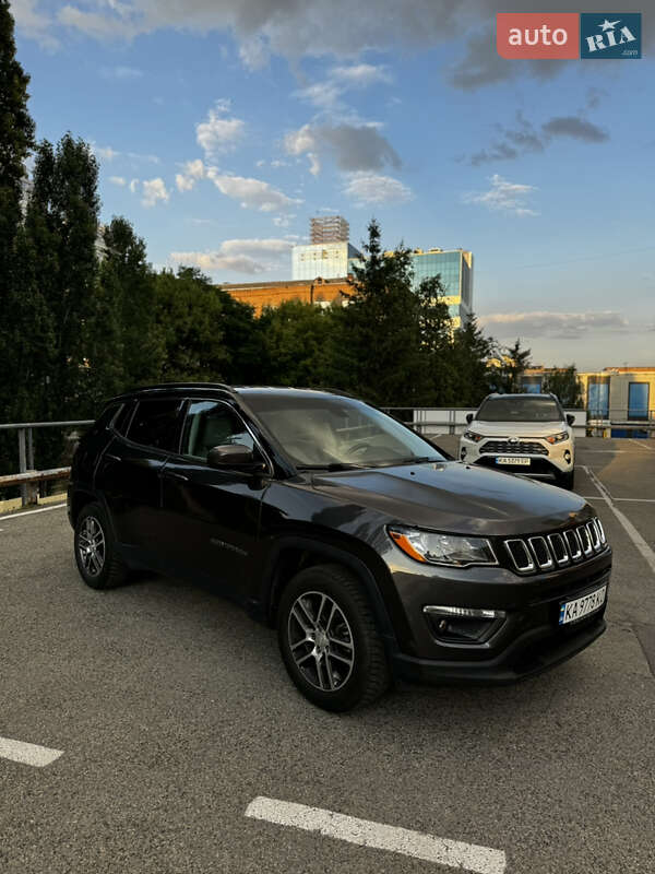 Позашляховик / Кросовер Jeep Compass 2017 в Києві