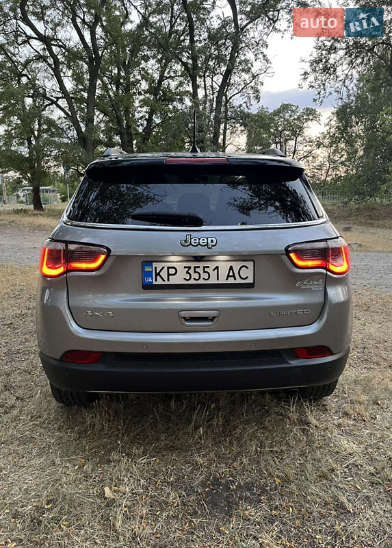 Внедорожник / Кроссовер Jeep Compass 2017 в Запорожье
