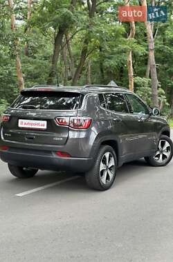 Позашляховик / Кросовер Jeep Compass 2017 в 