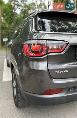 Позашляховик / Кросовер Jeep Compass 2017 в 