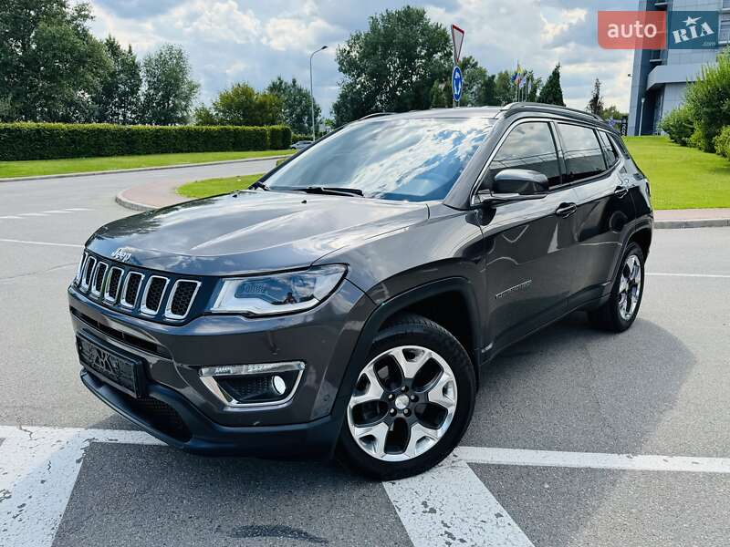 Внедорожник / Кроссовер Jeep Compass 2019 в Киеве