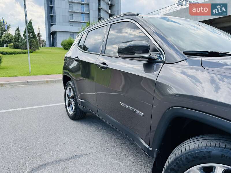 Внедорожник / Кроссовер Jeep Compass 2019 в Киеве