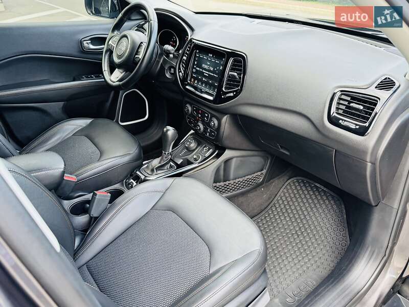 Внедорожник / Кроссовер Jeep Compass 2019 в Киеве
