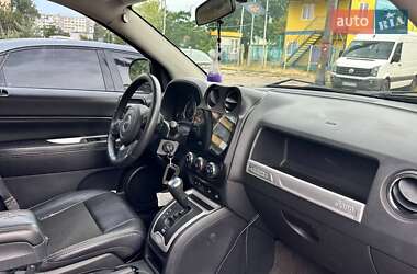 Внедорожник / Кроссовер Jeep Compass 2014 в 