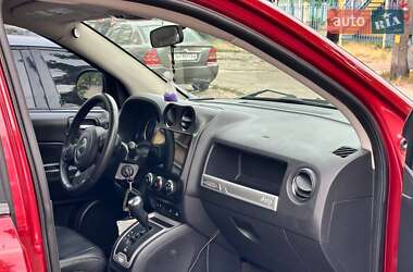 Внедорожник / Кроссовер Jeep Compass 2014 в 