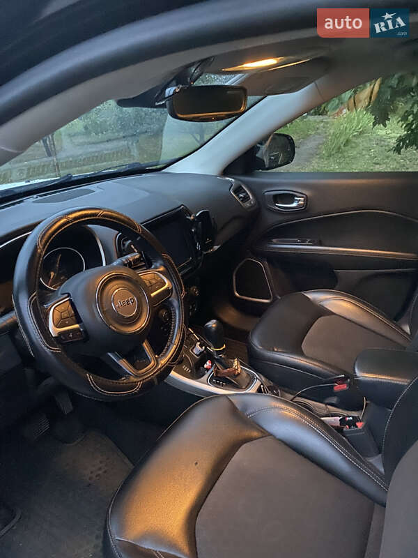 Внедорожник / Кроссовер Jeep Compass 2017 в Черкассах